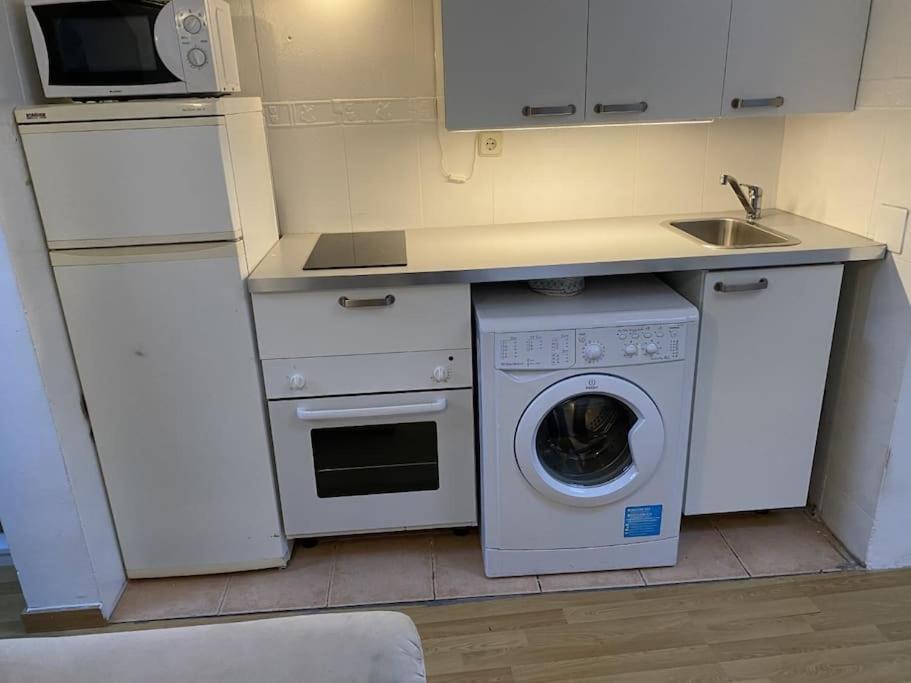 San Bernabe, Apartamento Para 2 En Las Vistillas Junto A Metro Puerta De Toledo Мадрид Экстерьер фото